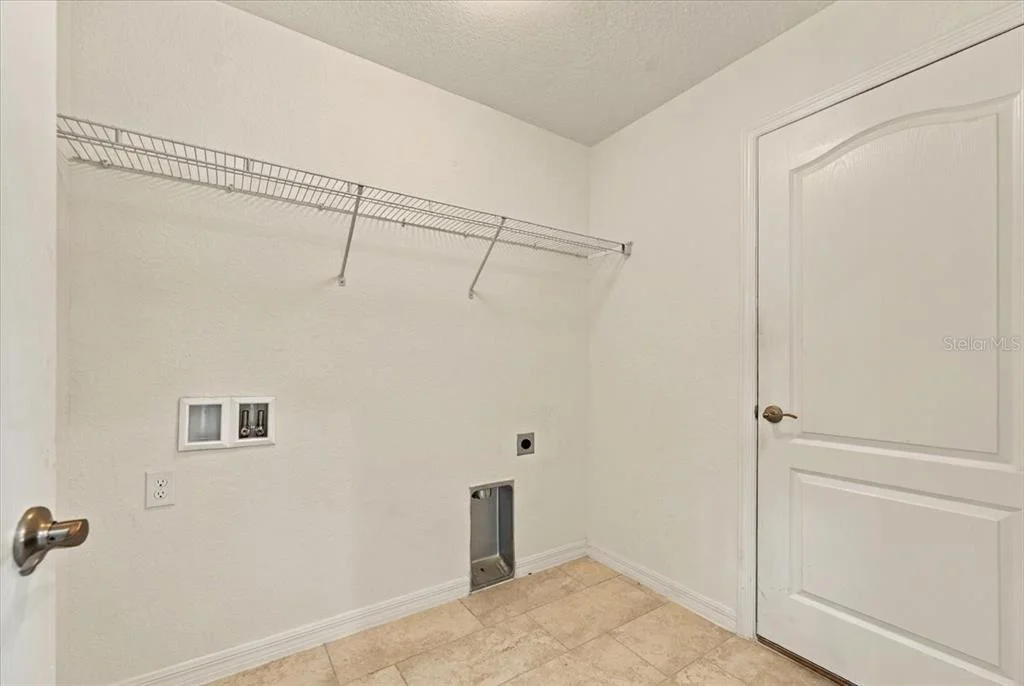 Photo of 912 LOCHLAND LOOP