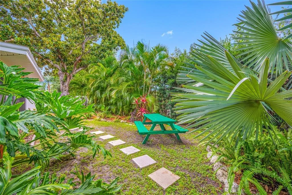 Photo of 2036 FOREST DRIVE