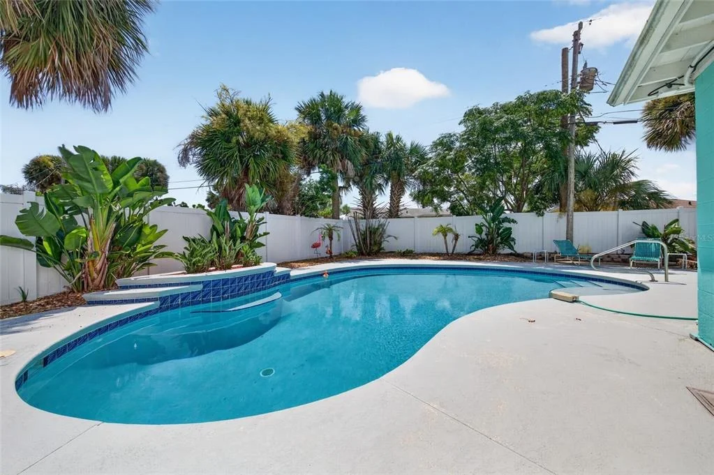 Photo of 102 ESSEX DRIVE