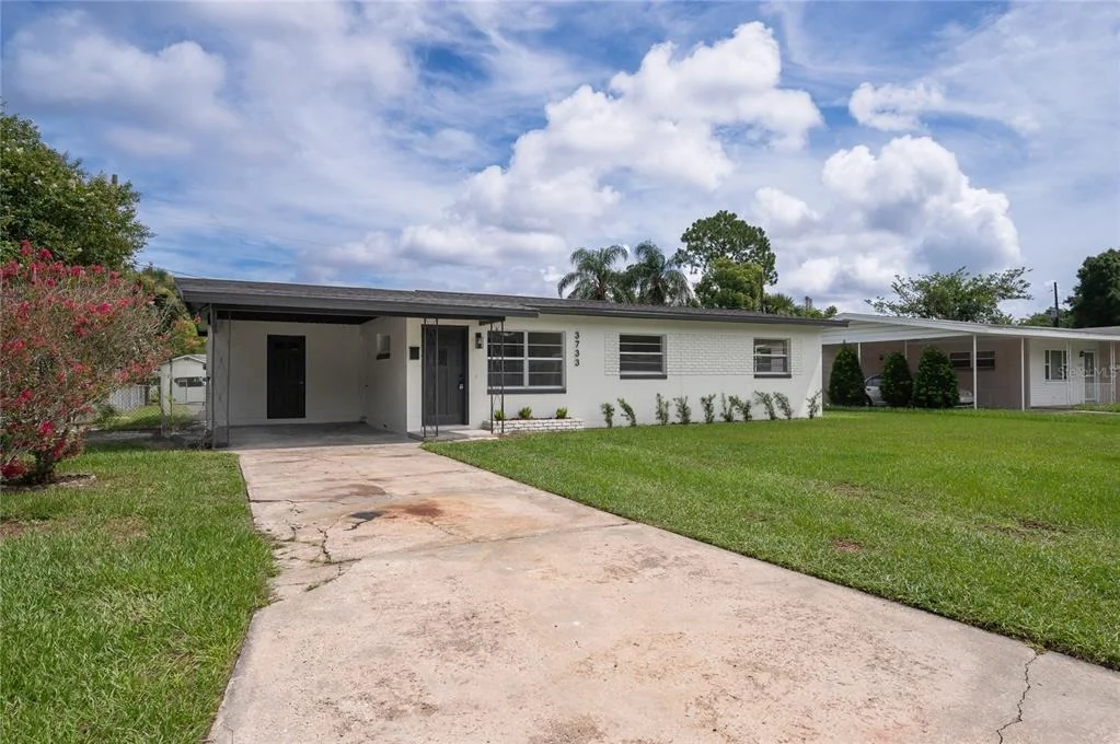 Photo of 3733 SURREY DRIVE
