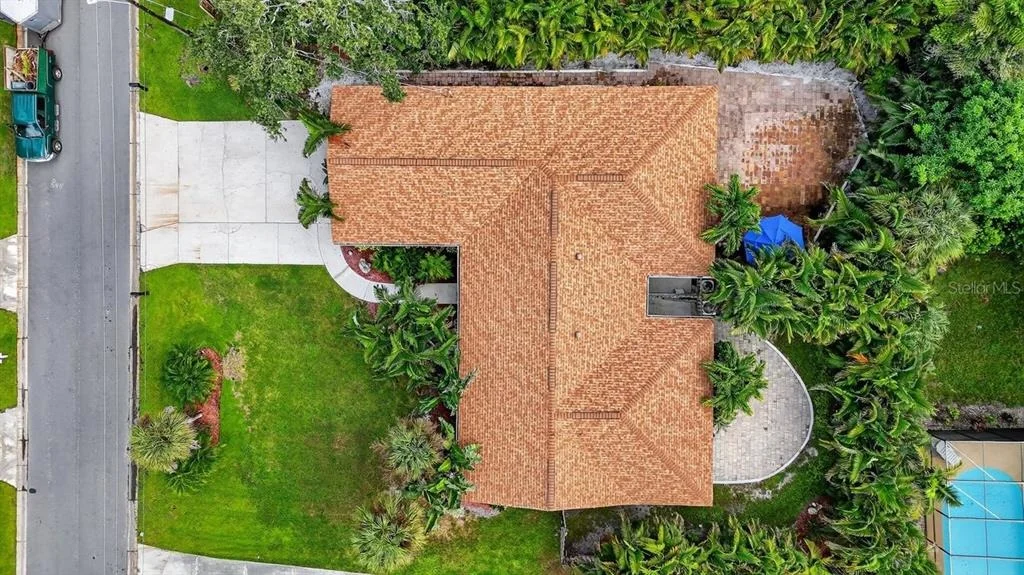 Photo of 1884 SOUTHPOINTE DRIVE
