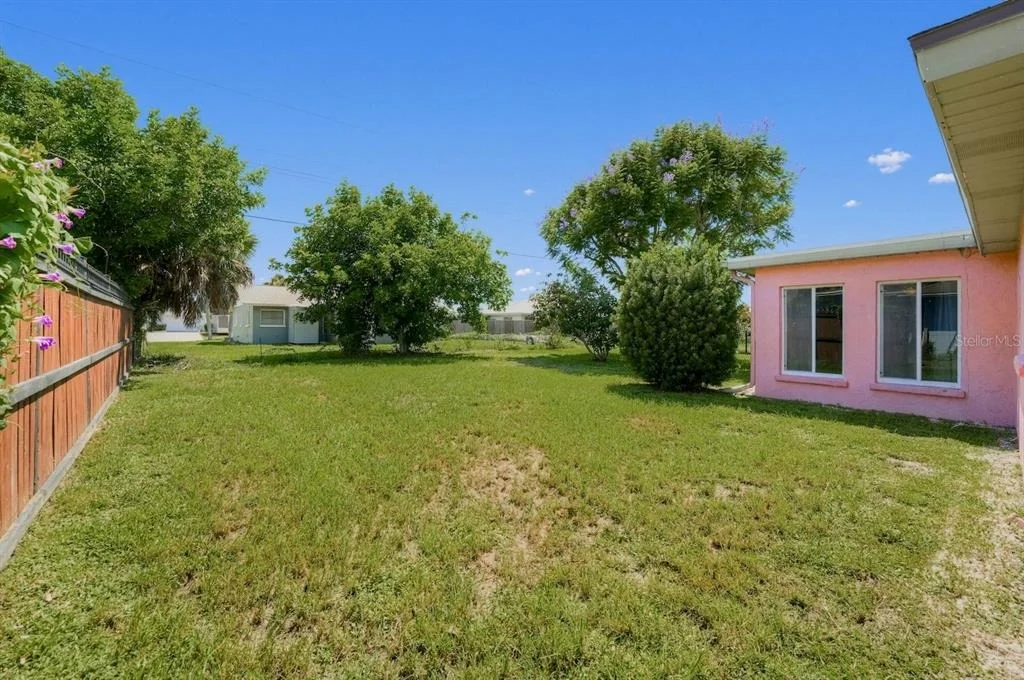 Photo of 520 CENTER ROAD