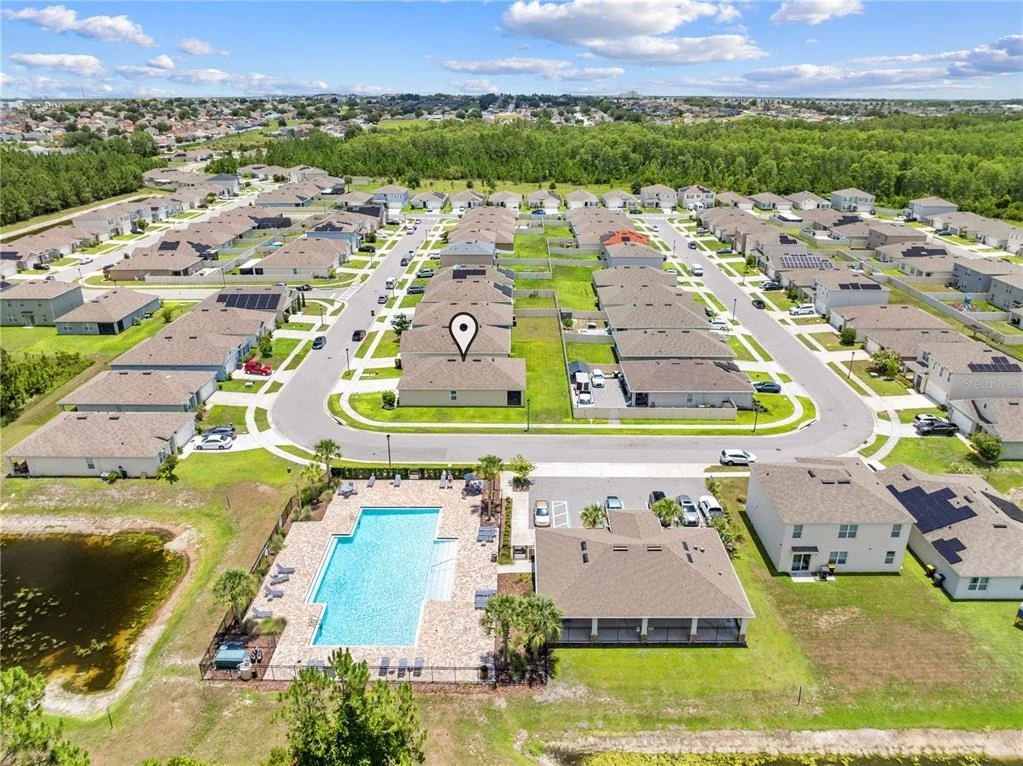 Photo of 1242 IGUANA LOOP