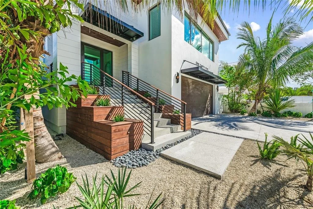Photo of 135 GRANT DRIVE