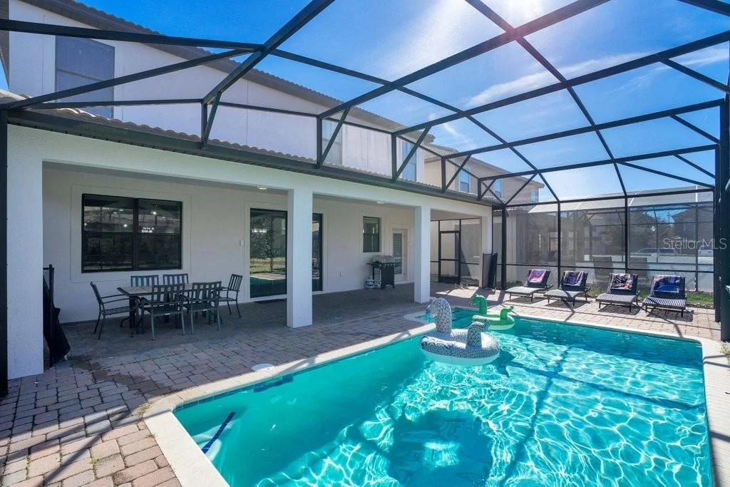Photo of 1430 THUNDERBIRD ROAD