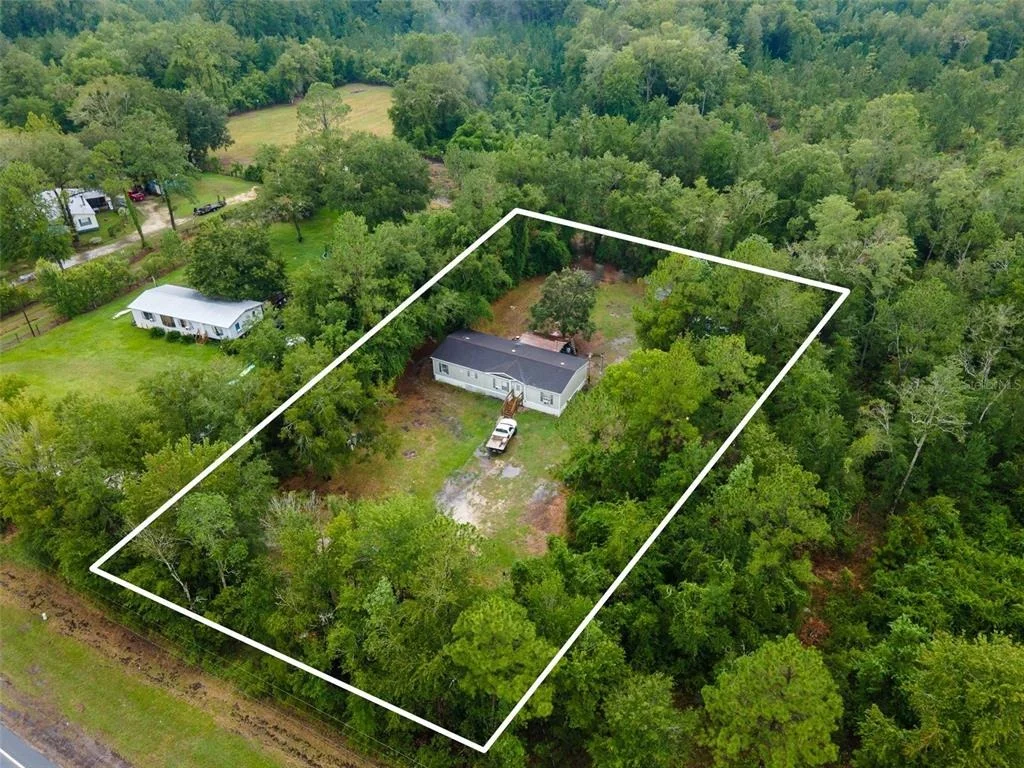 Photo of 9798 STATE ROAD 100 W