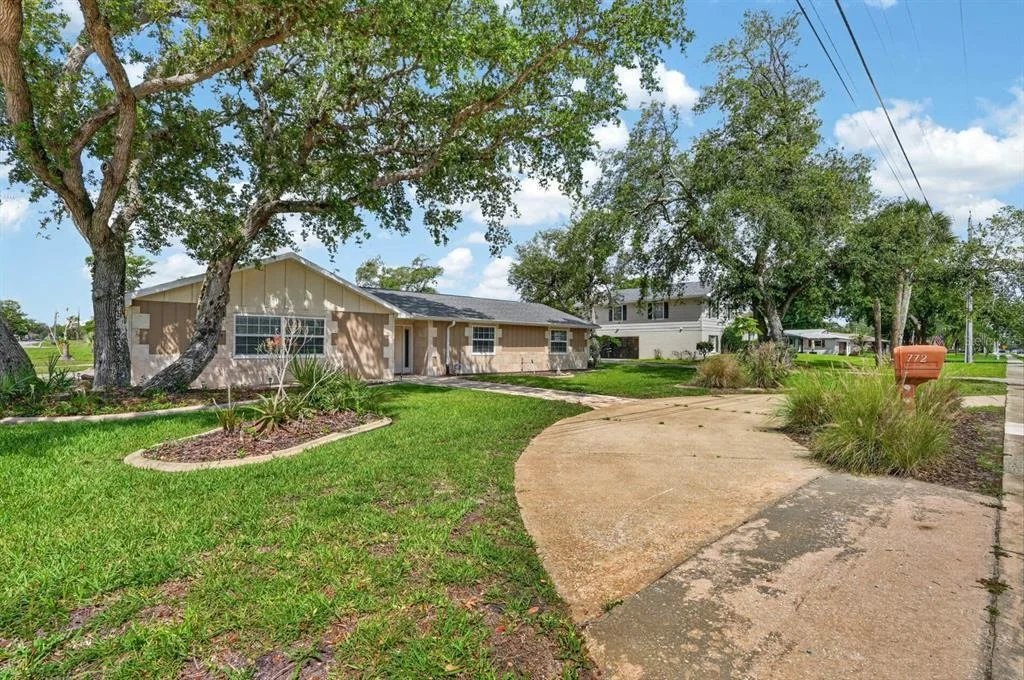 Photo of 772 N BEACH STREET