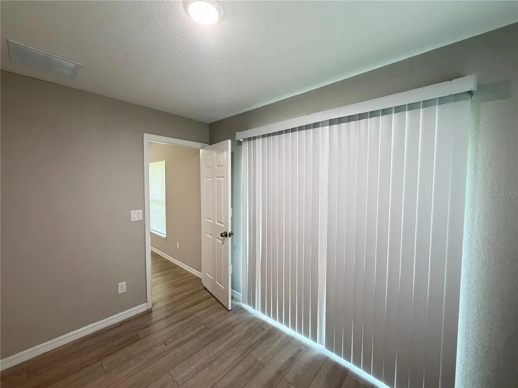Photo of 214 LOCUST LANE