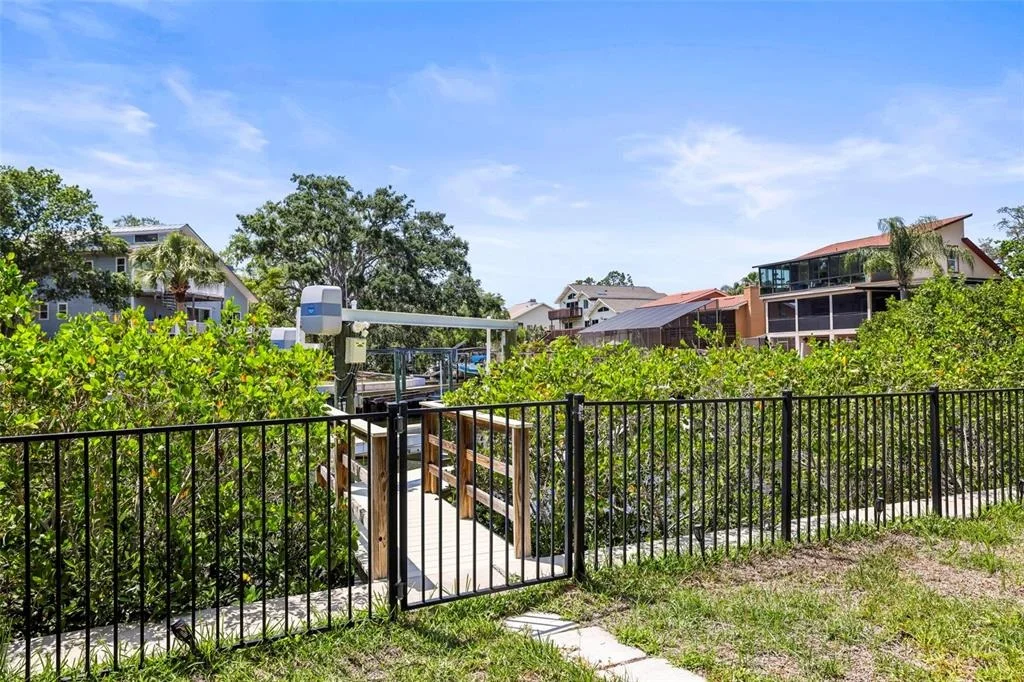 Photo of 4966 ROBIN TRAIL