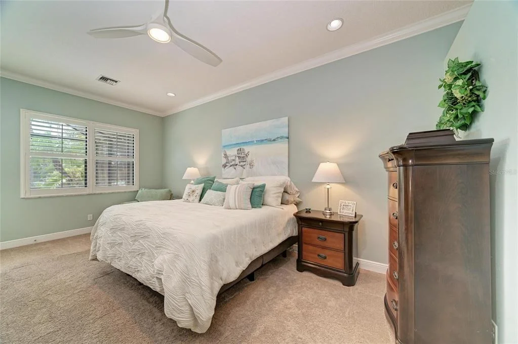 Photo of 545 MAST DRIVE