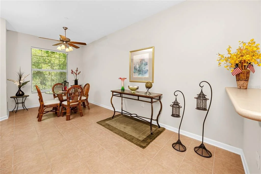Photo of 894 LANTERN WAY