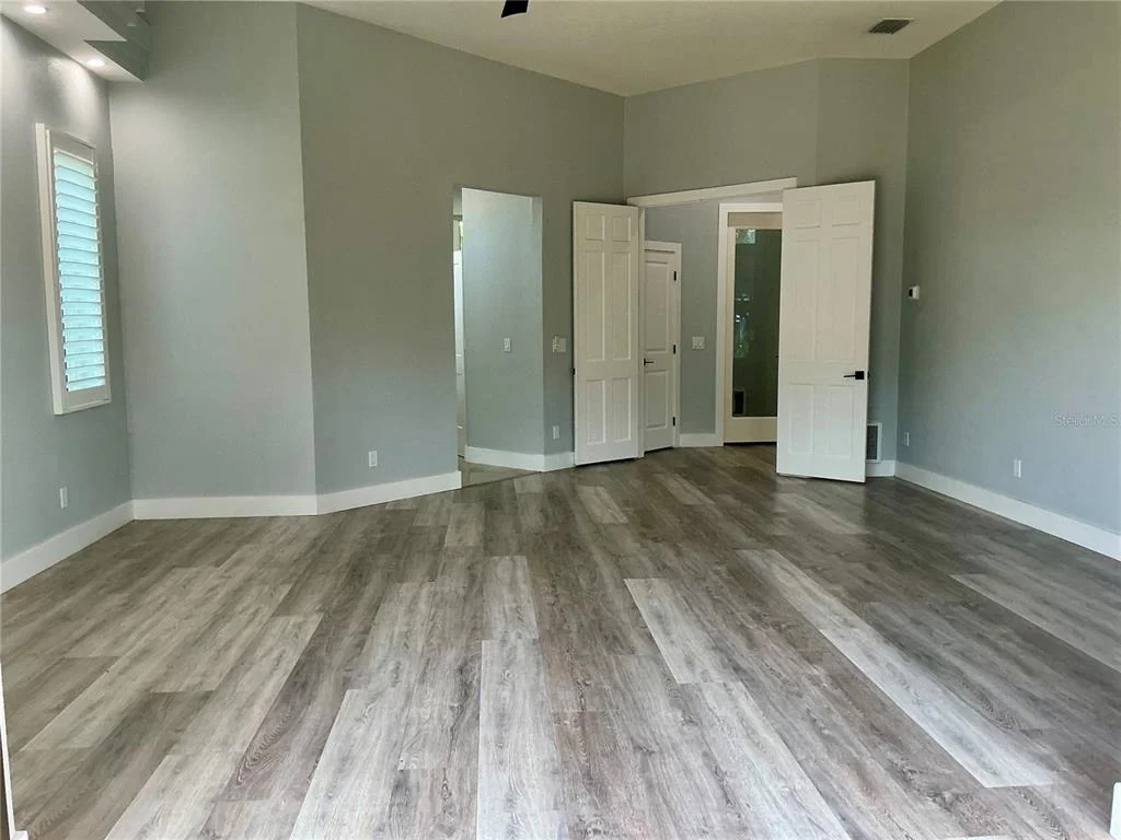 Photo of 126 OLD OAK CIRCLE