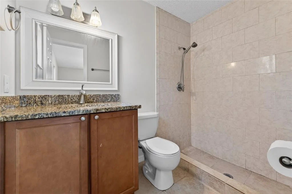 Photo of 365 HAND AVENUE
