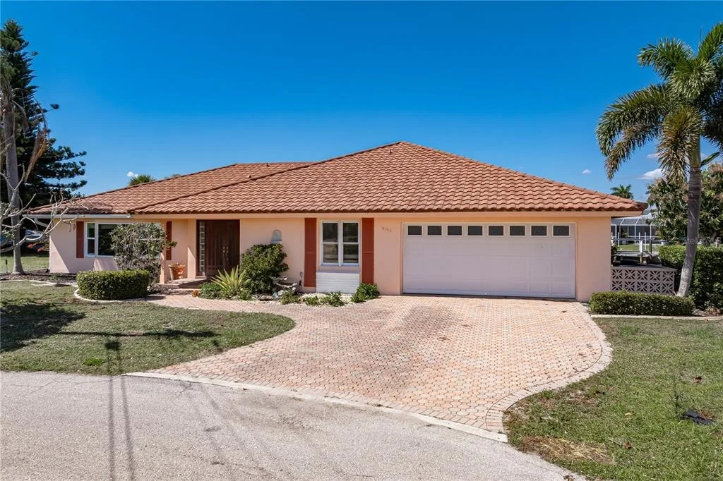Photo of 2194 BAYOU ROAD