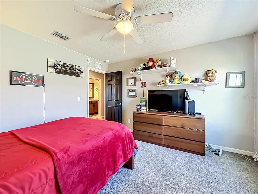 Photo of 2323 NUTHATCH STREET