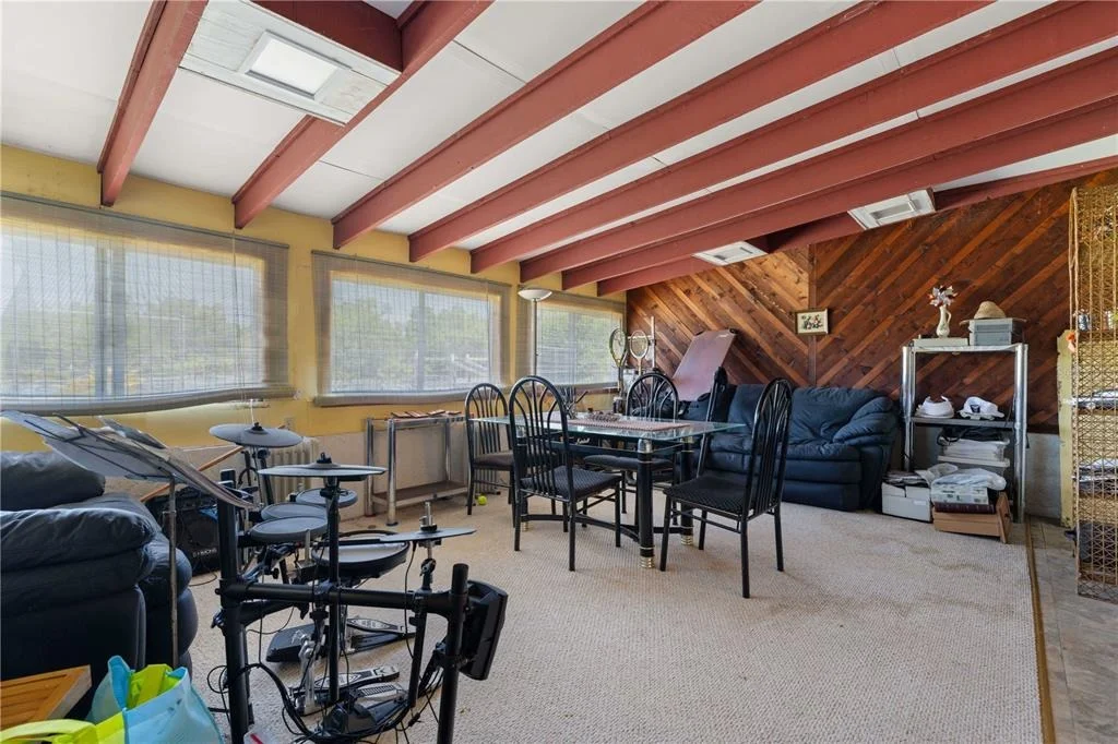 Photo of 2065 DUNCAN ROAD