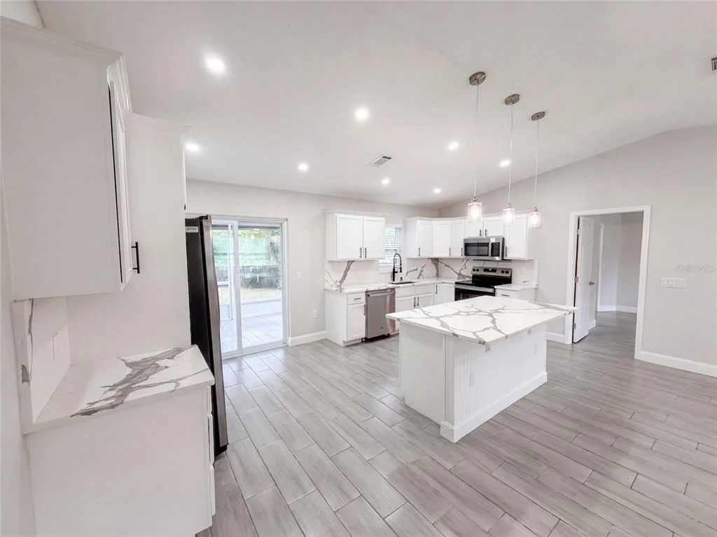 Photo of 8165 RIDGE ROAD