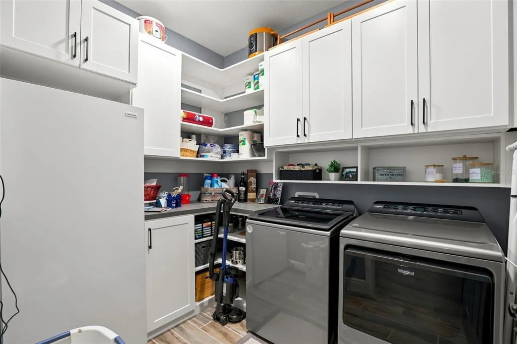 Photo of 4924 GOLDEN ZENITH WAY