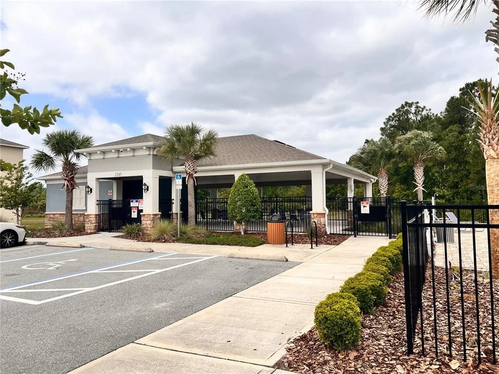Photo of 1267 IGUANA LOOP