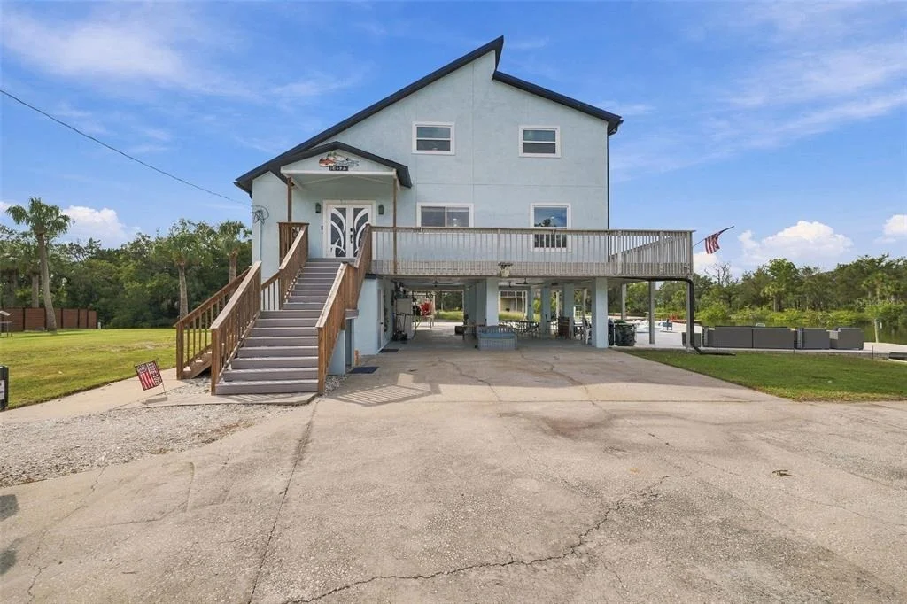 Photo of 14523 BARLOW LANE