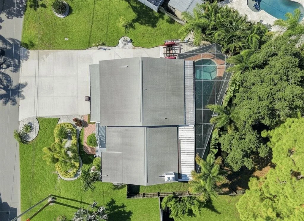 Photo of 201 LAGOON DRIVE