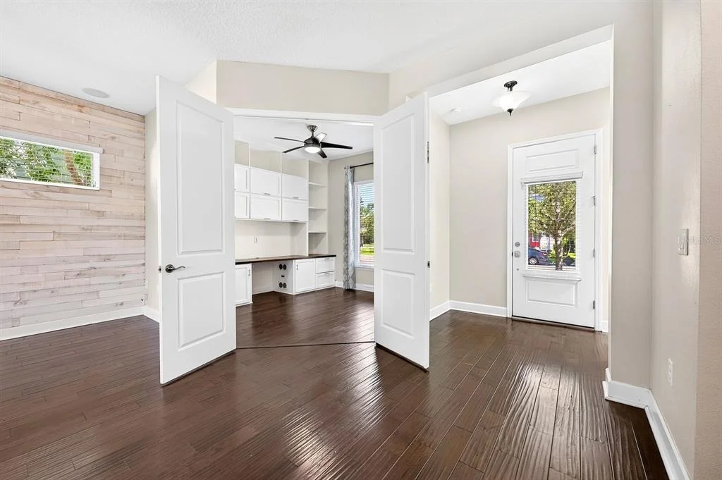 Photo of 8130 LAUREATE BOULEVARD