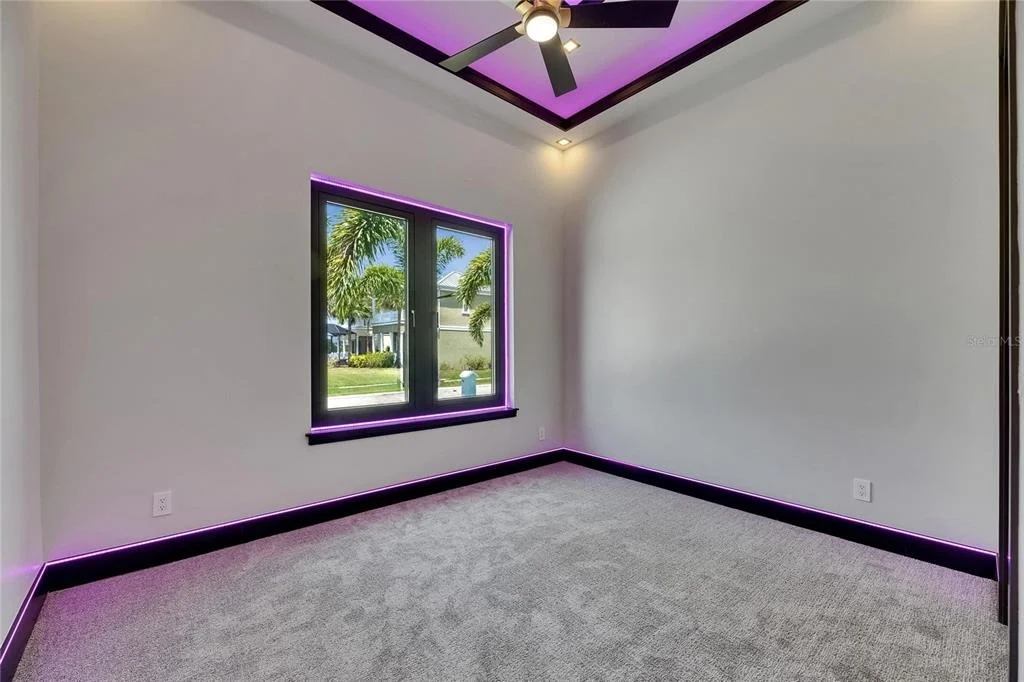 Photo of 6532 SIMONE SHORES CIRCLE