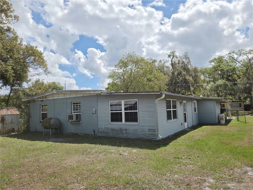 Photo of 640 FORREST DR