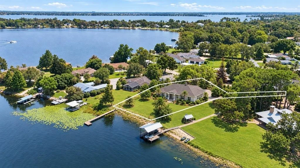 Photo of 1810 PINEWAY COURT