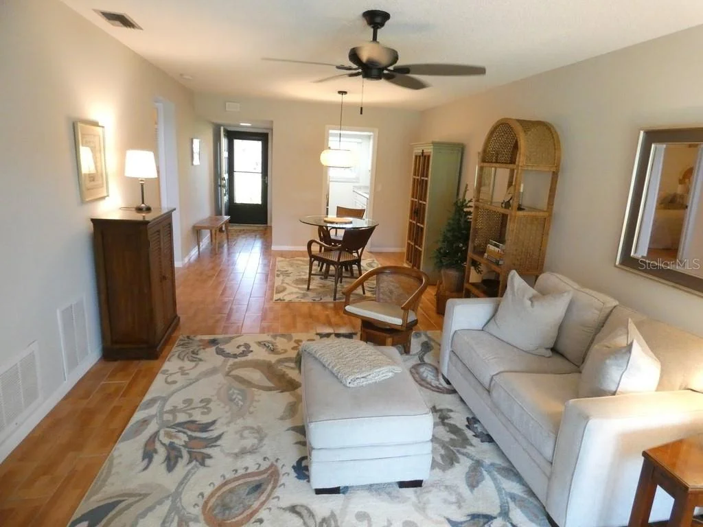 Photo of Unit 9G at 1701 PINEHURST ROAD