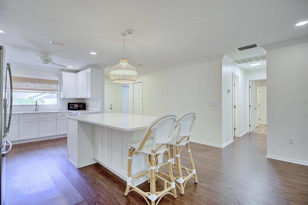 Photo of 3855 RODEO DRIVE