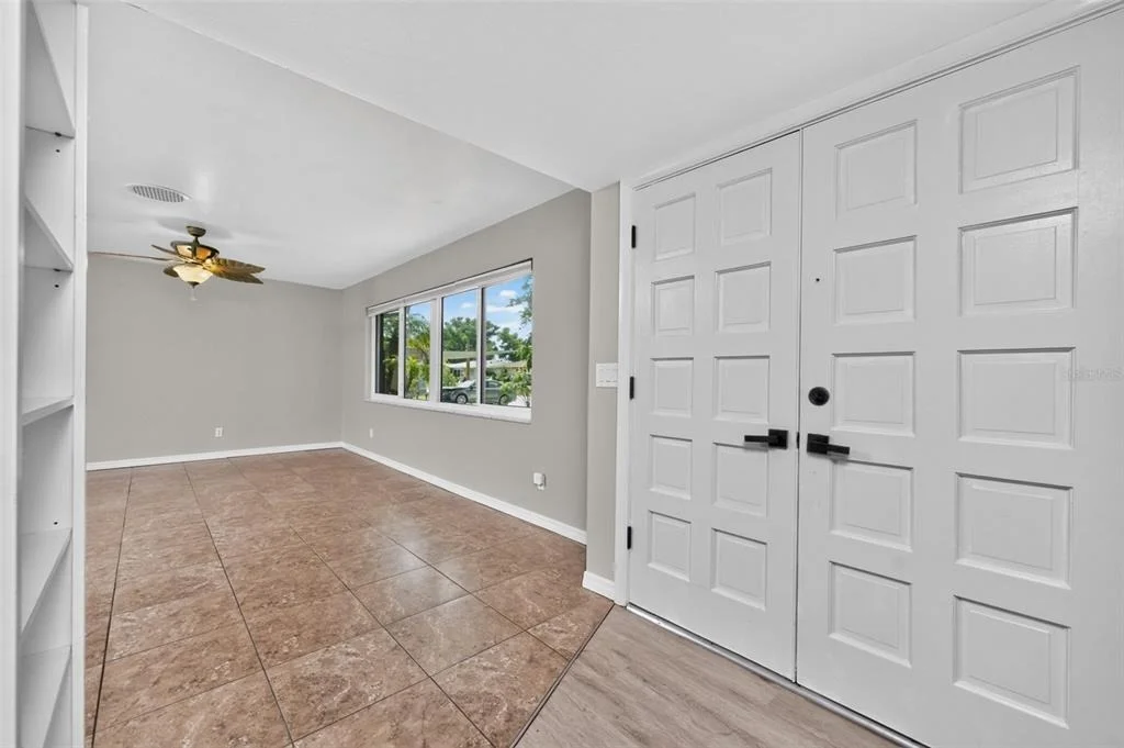 Photo of 559 MOUNT VERNON DRIVE