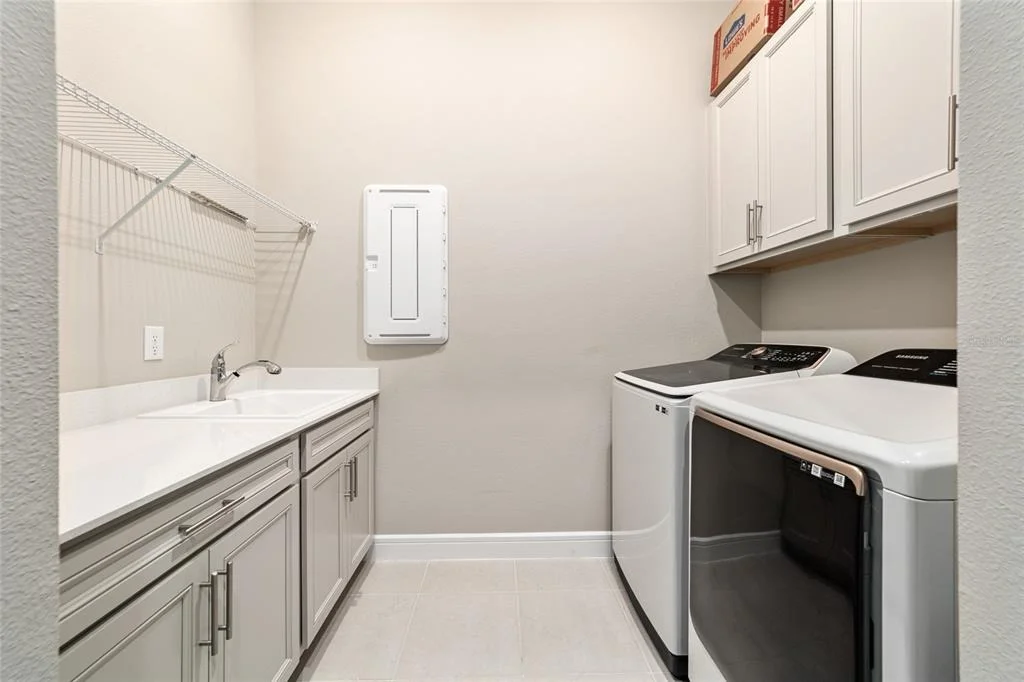 Photo of 8606 SW 61ST LOOP