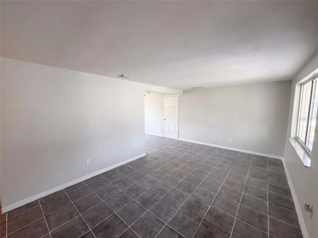 Photo of 4718 TRAFFORD ROAD