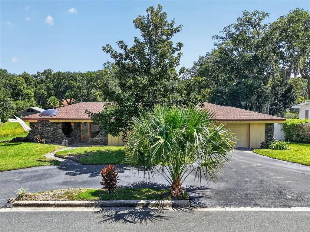 Photo of 2314 HILLSIDE DRIVE
