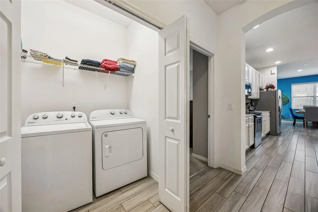 Photo of 6000 OAK GREEN LOOP