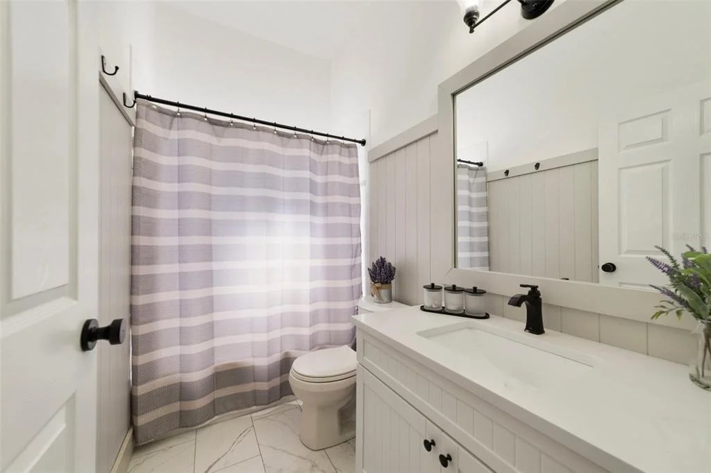 Photo of 1401 HIDDEN OAKS BEND