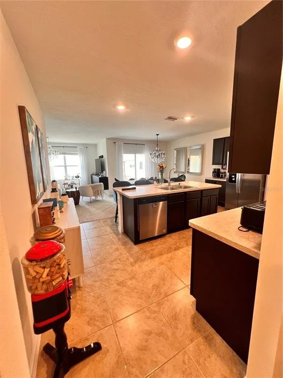 Photo of 1267 IGUANA LOOP