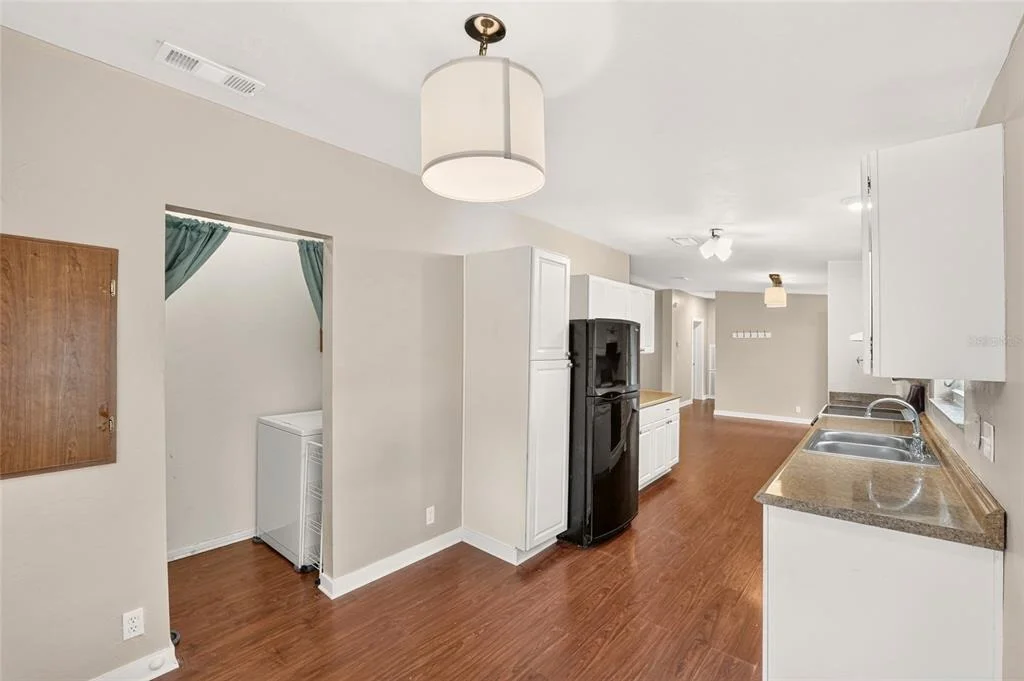 Photo of 1827 SE 43RD TERRACE