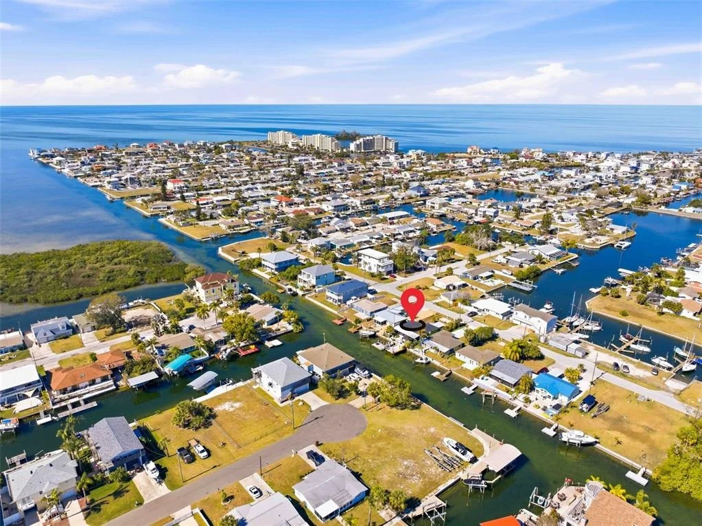 Photo of 6424 BOATYARD DRIVE