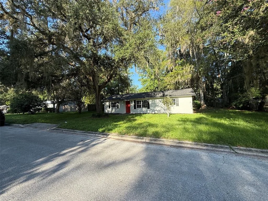 Photo of 2100 SE 50TH STREET