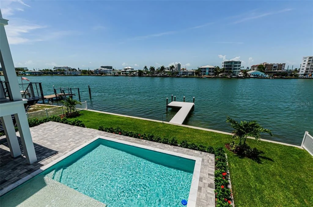 Photo of 43 DOLPHIN DRIVE