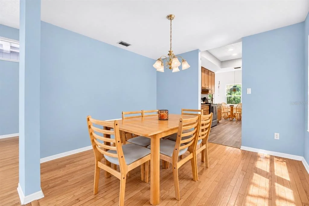 Photo of 325 NW 80TH BOULEVARD