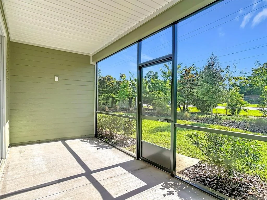 Photo of 2183 RAGLAN CIRCLE