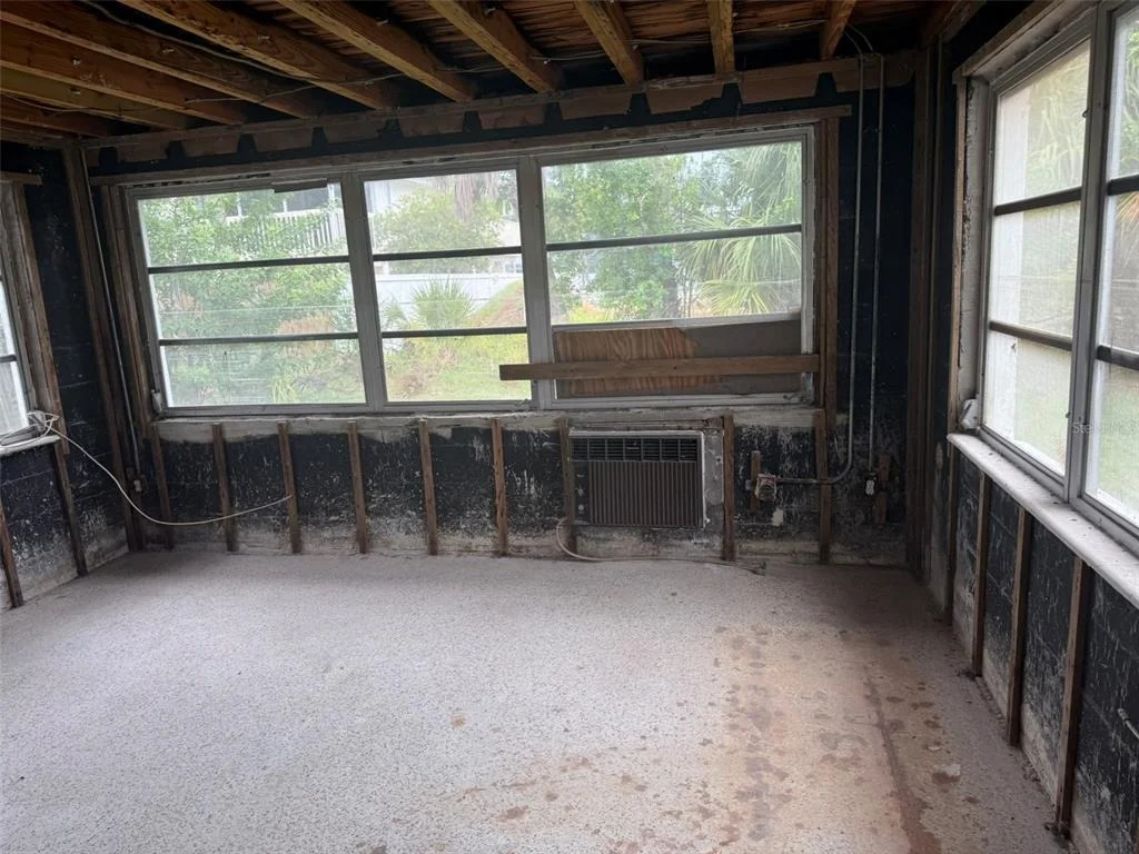 Photo of 14054 DRIVE