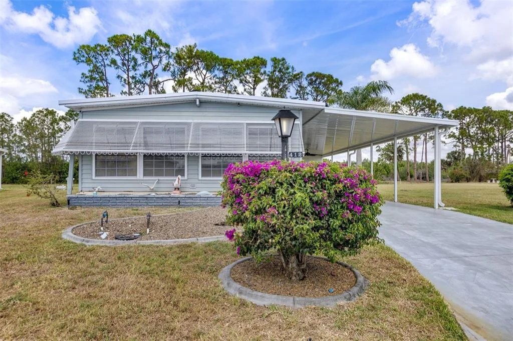 Photo of 412 VIVAR
