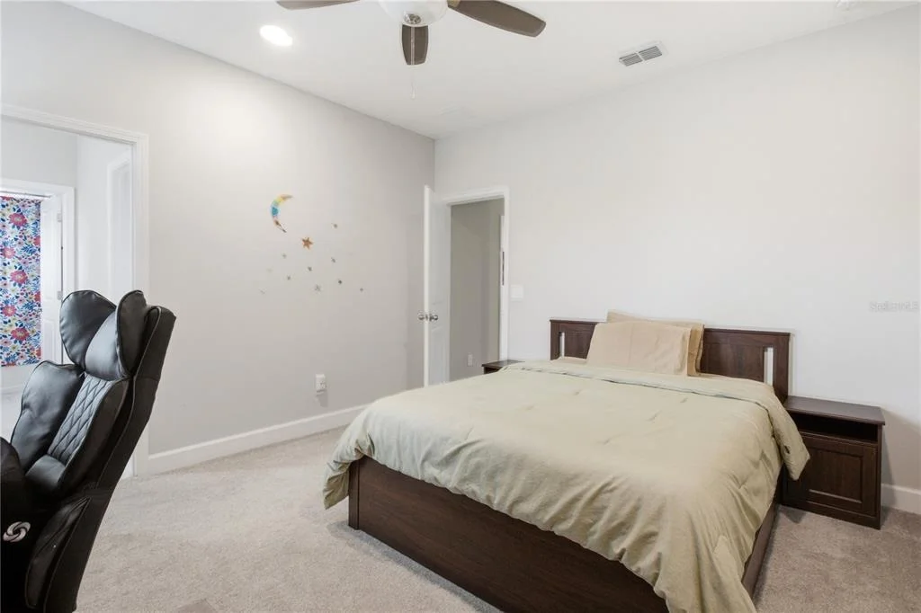 Photo of 957 TALON PLACE