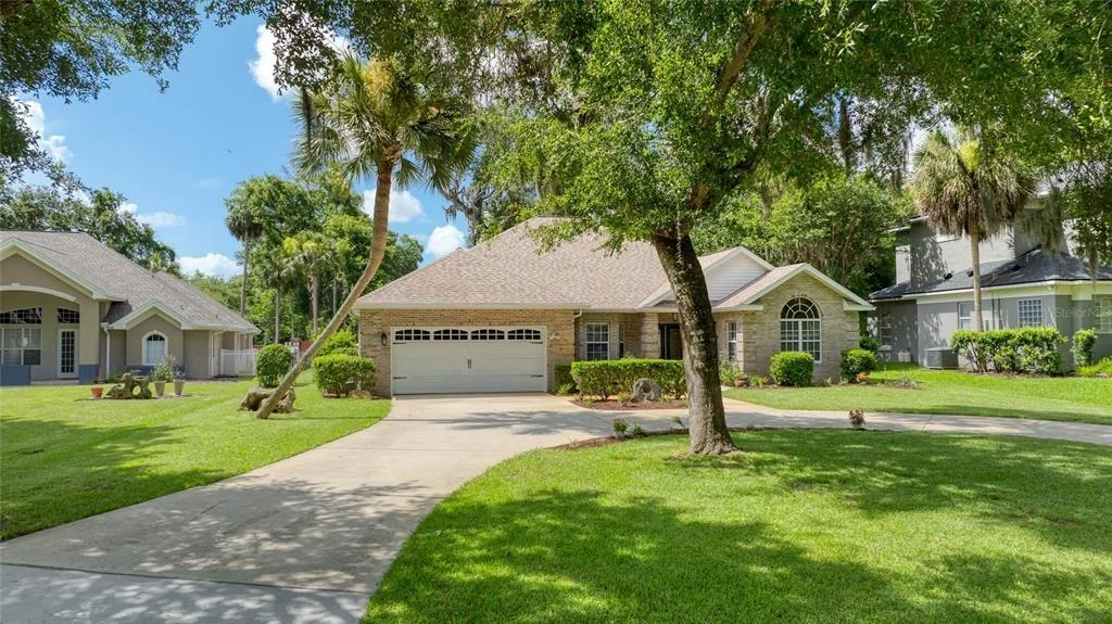 Photo of 5 WATERCLIFF LANE