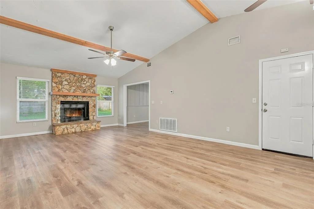Photo of 5757 DEVON STREET