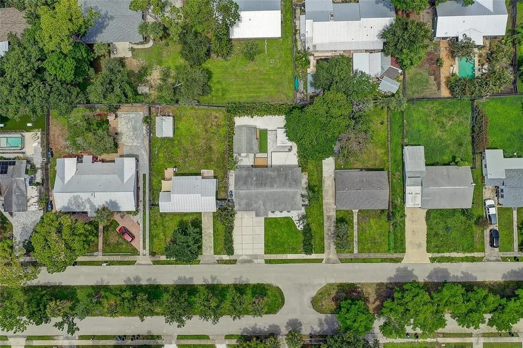 Photo of 2121 PALM TERRACE
